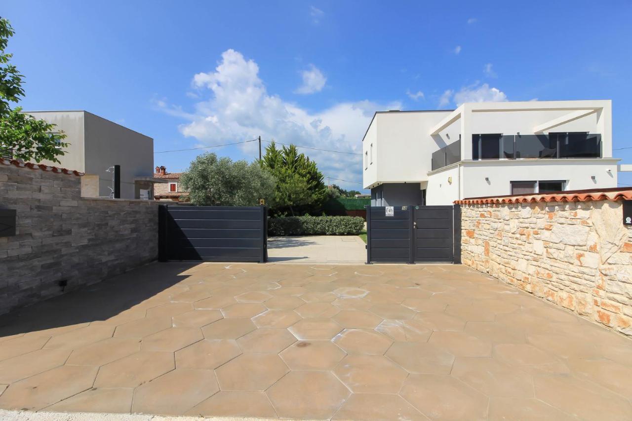 Modern Villa Nerina With Private Pool Near Pula Exterior photo