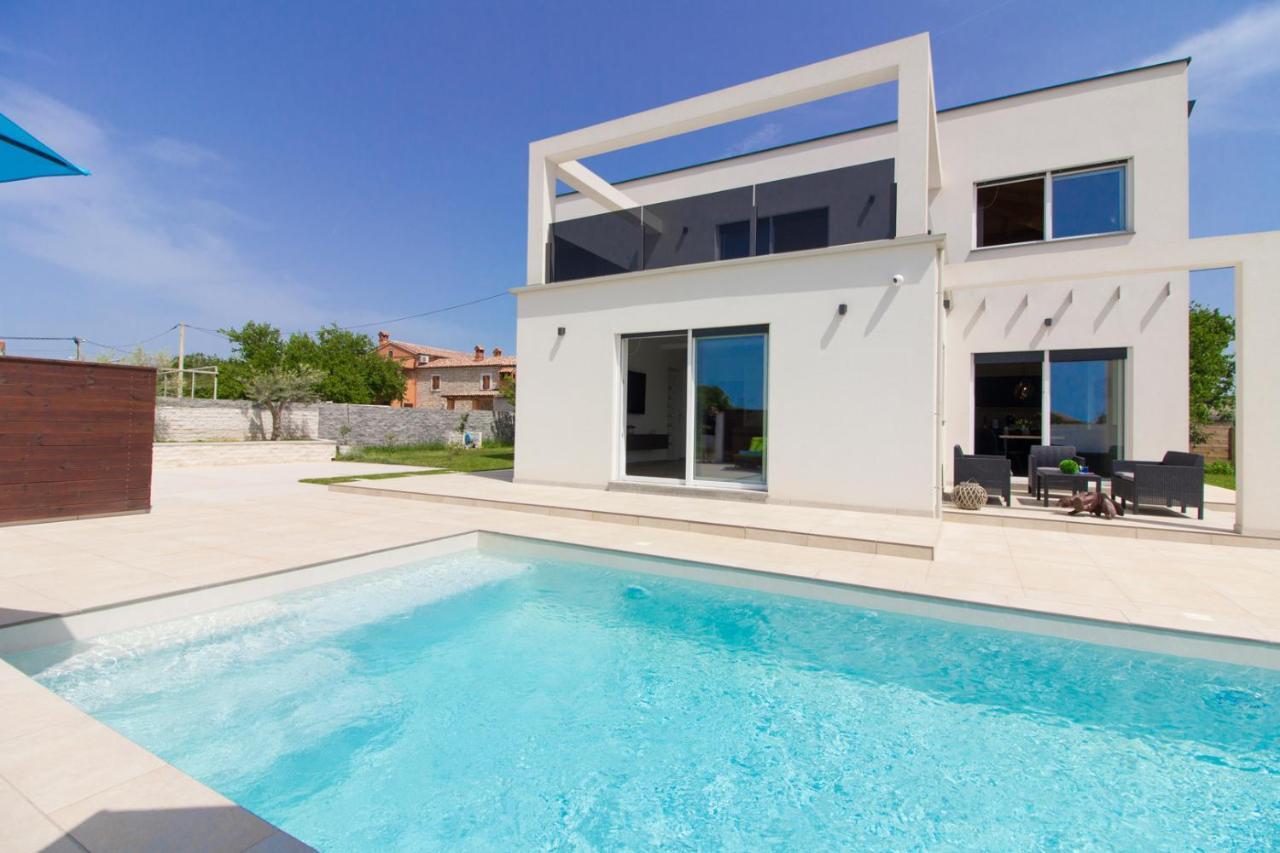 Modern Villa Nerina With Private Pool Near Pula Exterior photo
