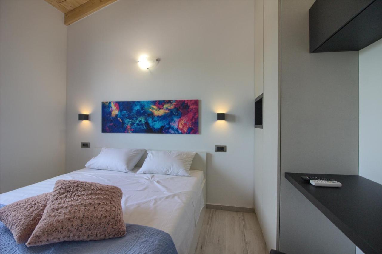 Modern Villa Nerina With Private Pool Near Pula Exterior photo